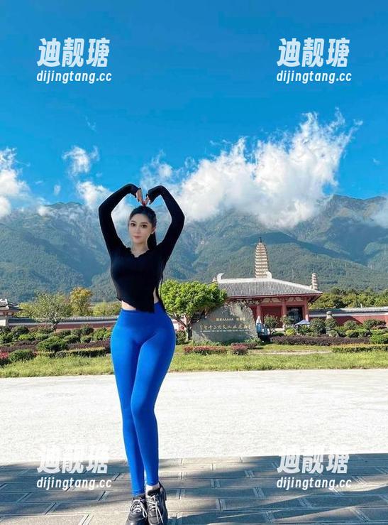 120斤的小王同学 微密圈 - 120斤的小王同学的全套图集:裤里丝,真的是没想到会这么有趣!
