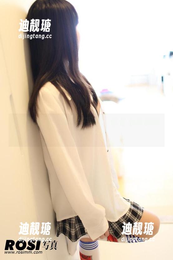 ROSI女友：每一张写真，都是心跳的瞬间