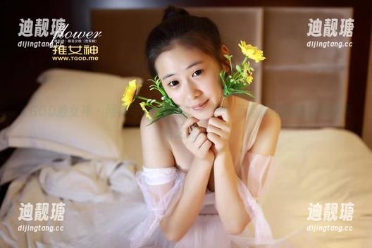 TGOD推女神-Lee小棠 TGOD推女神 - 网袜与Lee小棠:一场关于诱惑和腼腆的奇妙照片之旅。
