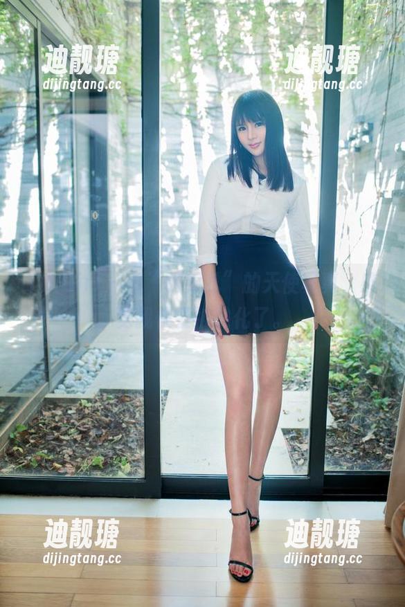 TuiGirl-松果儿 TuiGirl - 看“松果儿”的天使写真,感觉我快要被融化了。