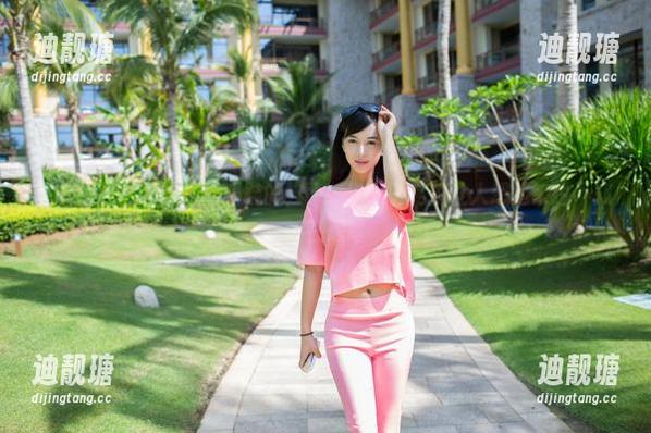 TuiGirl推女郎-李七喜 TuiGirl推女郎 - 高跟鞋的故事:李七喜私拍让人想起来也不知道在想啥