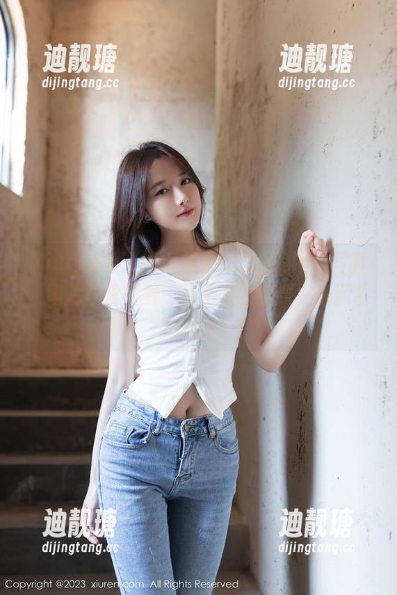 Xiuren秀人网-星星baby Xiuren秀人网 - 星星baby的睡衣写真,图片里透露着一丝不羁的洒脱,资源收藏必备!