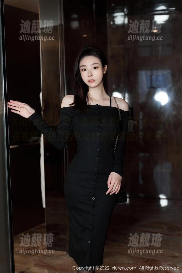 Xiuren秀人网-芝芝Booty Xiuren秀人网 - 美图来袭!芝芝Booty在礼服里散发的气场能炸掉你的古板思维!