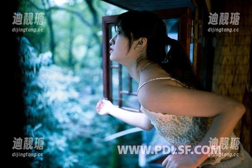 partycat轰趴猫-艾小青 partycat轰趴猫 - 资源分享:当艾小青穿上睡衣,瞬间变身外星人?