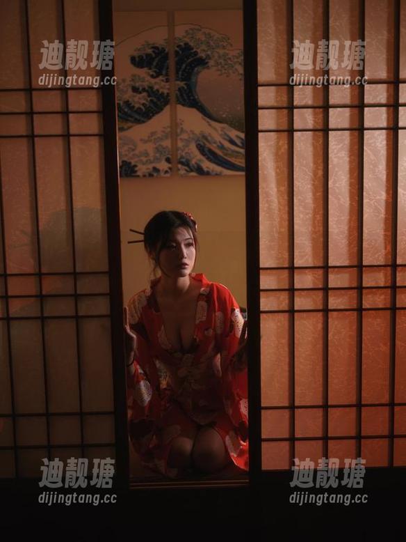 一米八的大梨子 新鲜出炉!一米八的大梨子双人写真,更新带你感受‘窝里横’的乐趣!