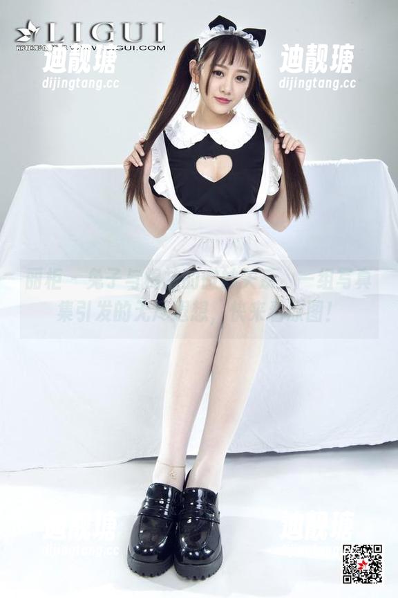 丽柜 - 兔子与棉袜的微妙关系，一组写真集引发的无尽遐想，快来看原图！