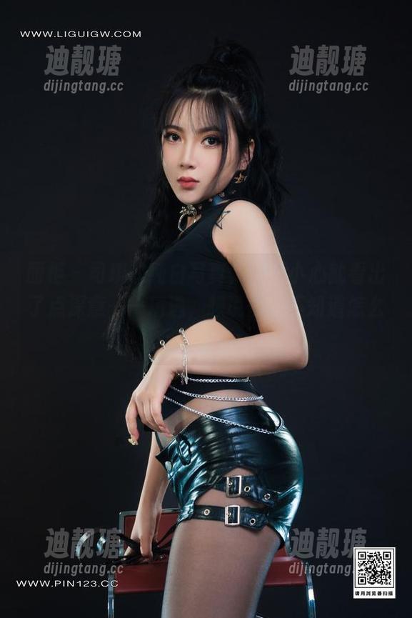 丽柜 - 司琪的纯白写真，一不小心就看出了点深意——精选，想说却又不知道怎么说