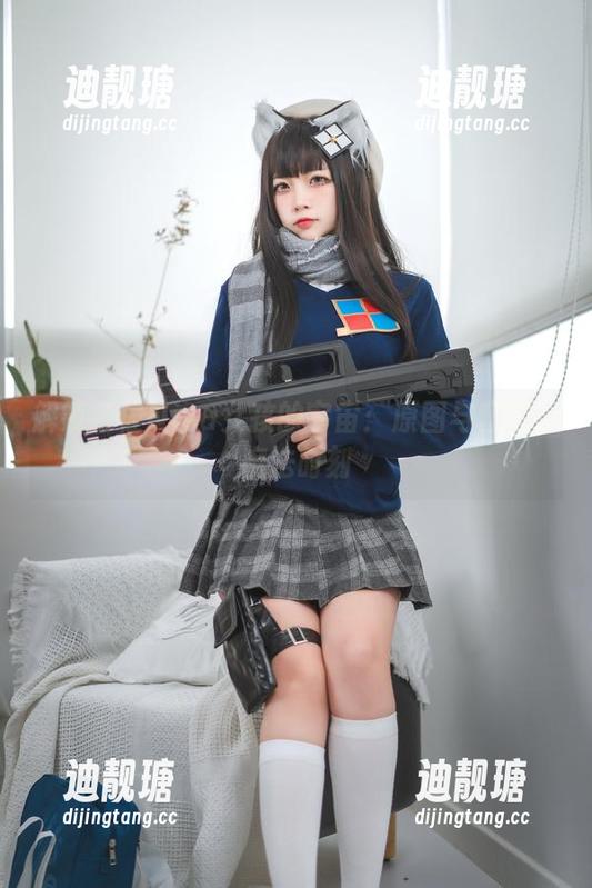 解锁二佐Nisa女孩的宇宙：原图与套图的魔法时刻