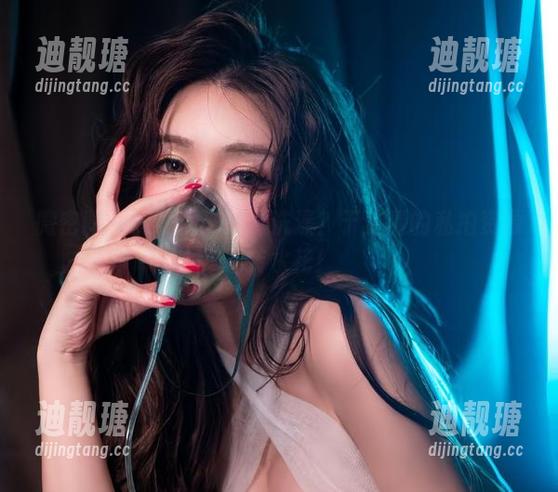 于芷晴 微密圈 - 谁说浴缸只能洗澡?于芷晴的私拍资源玩转水花!