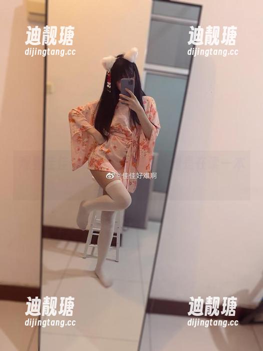 佳佳酱ovo 观看佳佳酱ovo双人作品,像是在读一本禁忌的小说!