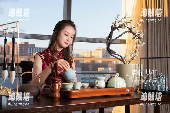 克拉女神-薇薇 克拉女神 - 无圣光状态中的薇薇:棉袜作品让人欲罢不能