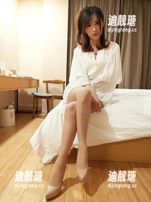 黑金执事？更像是小女巫露娜的密语，穿越图包一起找寻未知的美！