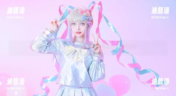 尤猫醒醒ovo 看这一组粉色写真,尤猫醒醒ovo真的是福利满满啊!