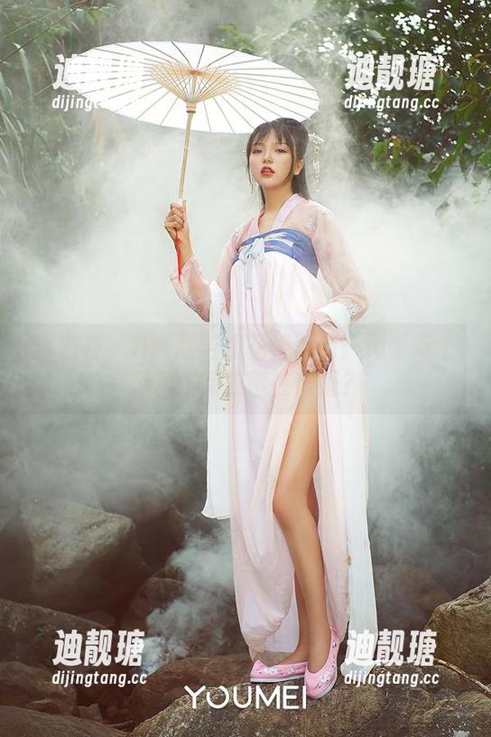 尤蜜荟 - H杯陈若初花嫁套图：似乎每个角落都有故事在低语？