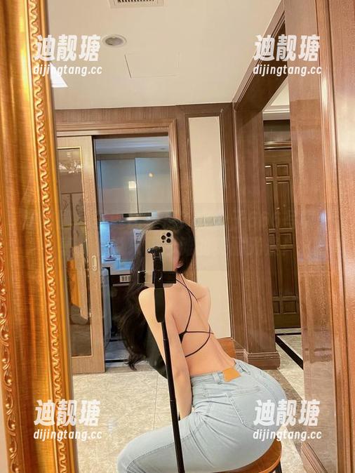 左公子666 微密圈 - 圣诞比基尼?左公子666写真分享,谁说只限沙滩的美丽光景!