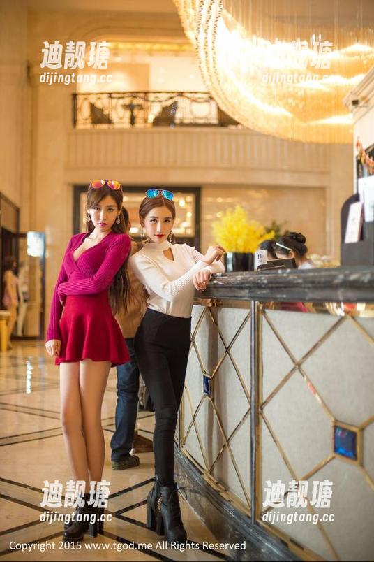 推女神-刘飞儿Faye 推女神 - 牛仔裤中的刘飞儿Faye:一身随性,没想到这种美图下载竟然有点小心动……