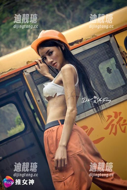 推女神 - 绮里嘉ula的圣诞：美图合集，不知不觉让人嘴角上扬！