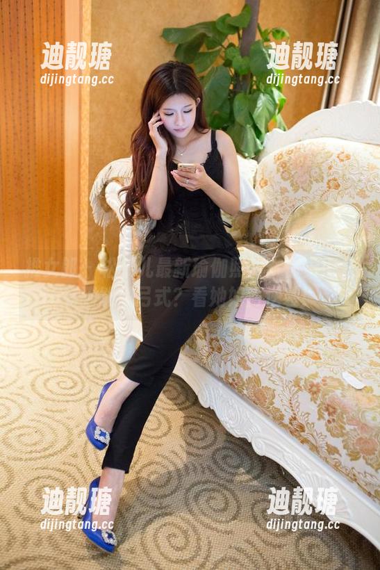 推女郎-松果儿 推女郎 - 松果儿最新瑜伽照片:你觉得只有猫能做弓式?看她如何逆袭!