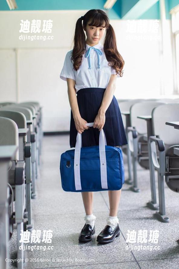 波萝社 - 8月的第一刊，王语纯带你探索定制写真的新视界