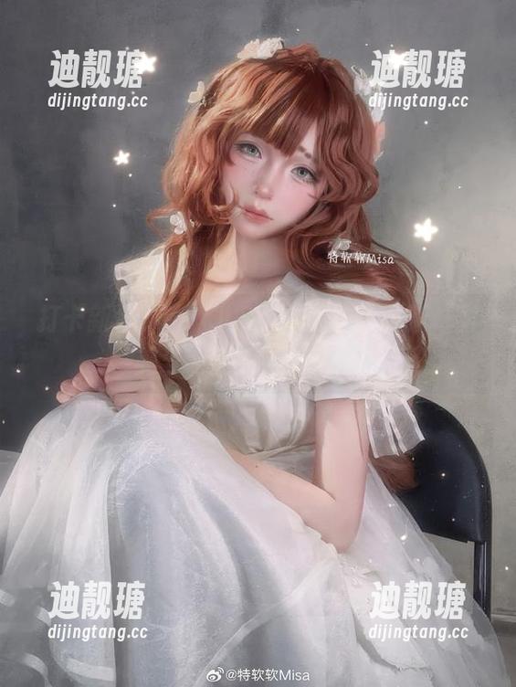 打卡新作，特软儿Sona的灰丝更新，甜美与调皮的完美结合！