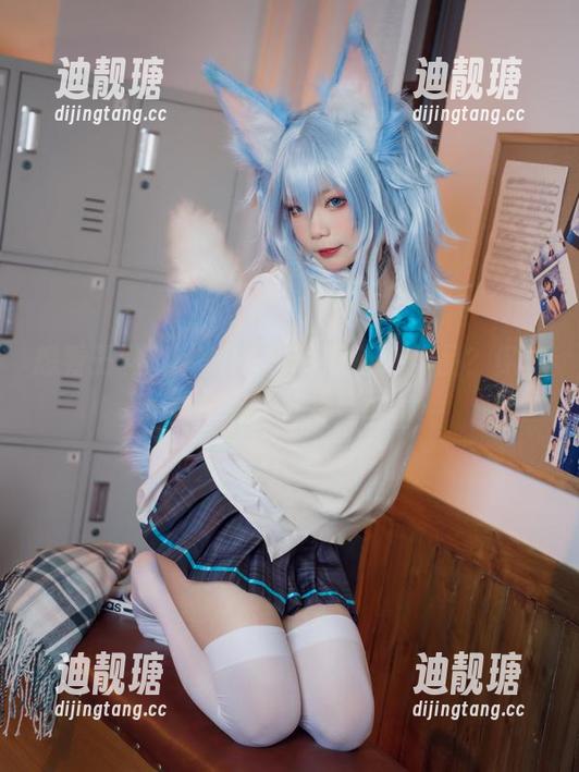 想看王胖胖u的PA15校服cos作品？保证让你忍不住想P图！