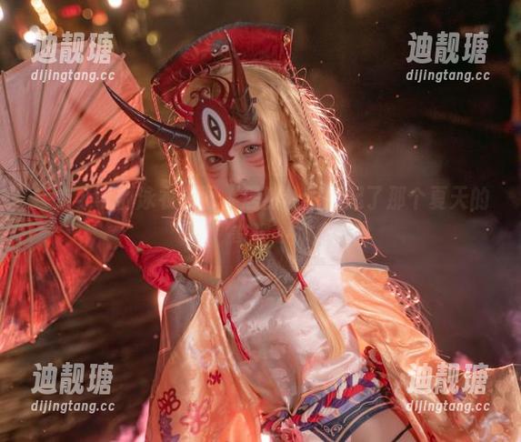 疾走可可的泳衣美图，居然让我想起了那个夏天的奇遇…