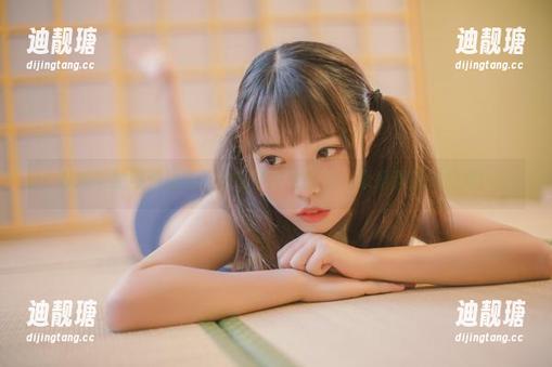 私拍中的可爱福音！白易子教主的美图像是甜甜的糖果！