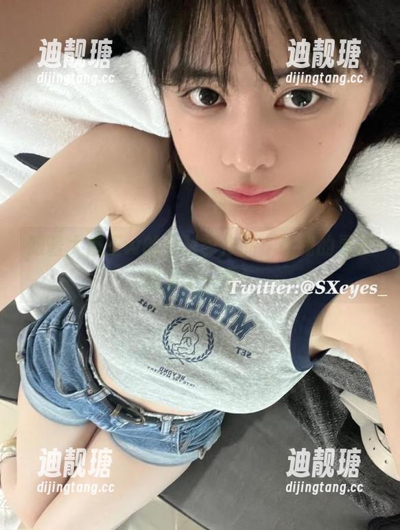 眼酱大魔王w的白衬衫作品，让我的灵魂都为之一震！