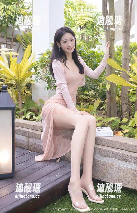 秀人网 - 使用nancy小姿的办公室秘籍：图库解锁欢乐资源！
