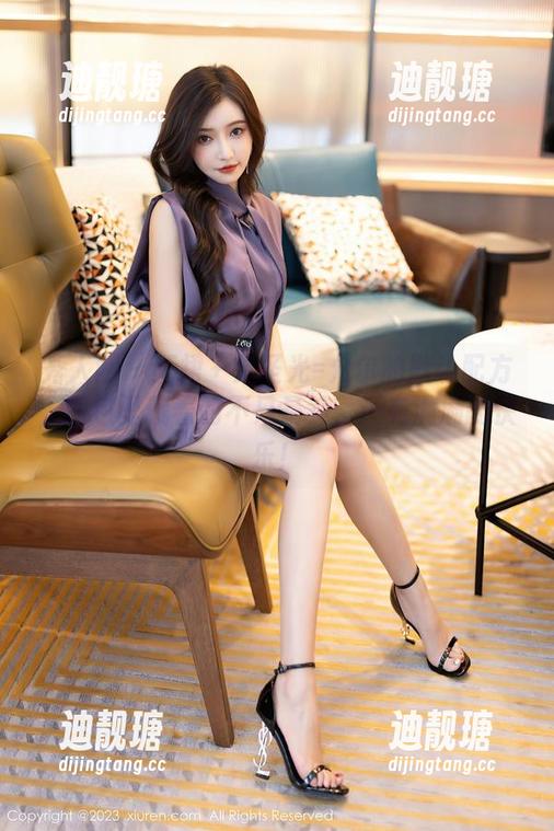 秀人网-允尔 秀人网 - 红裙+无圣光=允尔的默认配方,图包里藏着的不只是美,还有满满的快乐!