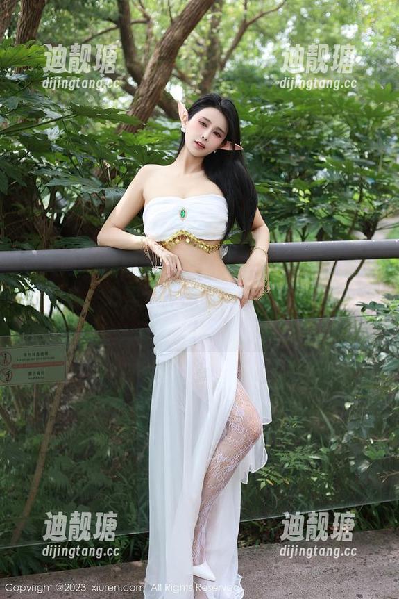 秀人网 - 美图大赏：糯美子mini的萝莉少女照片，心里默默感叹，怎么会这么可爱！