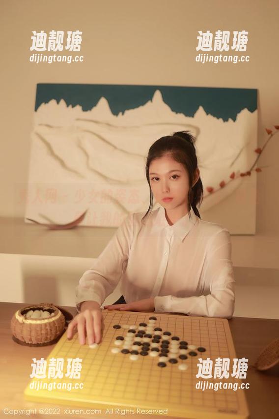 秀人网-陈怡曼 秀人网 - 少女的姿态、原图的魅力,陈怡曼让我的壁纸嫉妒了!