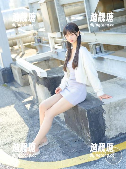 稚乖画册-夜夜 稚乖画册 - 倒立看美图,夜夜的晴空-02天台80d白丝!别问我为什么这么好看!