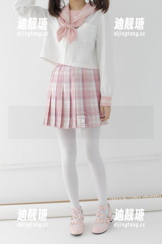 紧急企划 - 小奶糕Milky的御姐写真：定制你的‘心动’瞬间，让风格随时切换！