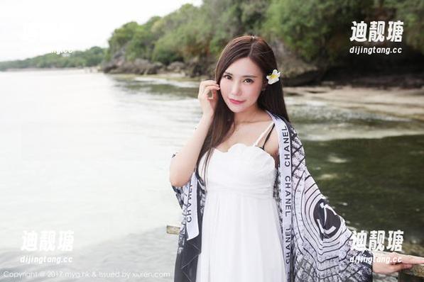 美媛馆-Manuela玛鲁娜 美媛馆 - 裸足是态度!快来看Manuela玛鲁娜最新的照片集!