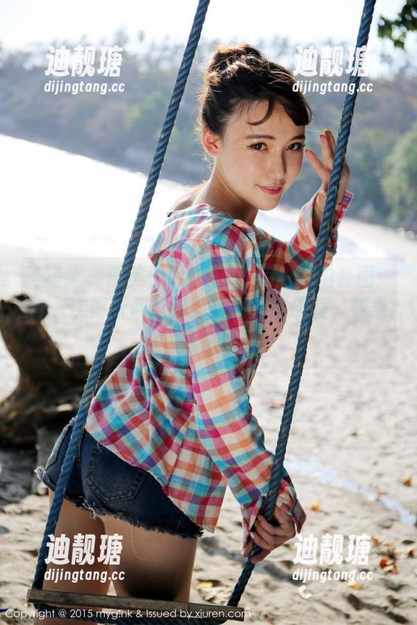美媛馆 - 糯美子MINIbabe的旅拍套图：每一次更新都像是自我发现的旅程，跟着她一起迷路吧！