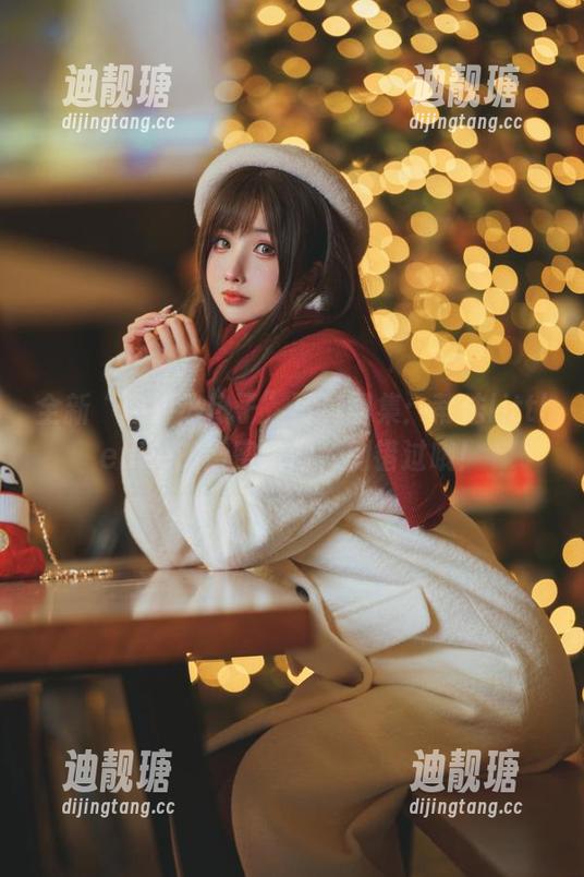 全新“肉扣热热子”写真图集：蒂法littlebee的蜜蜜瞬间，别错过哦！