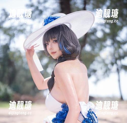 当工作与创意碰撞——菌烨tako办公室图册里的风格探险