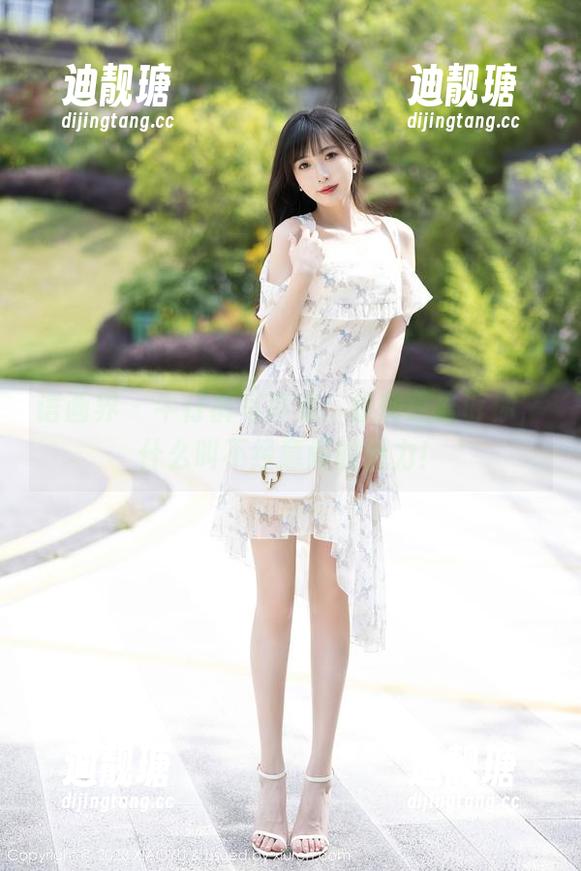 语画界-徐莉芝 语画界 - 牛仔裤写真集:徐莉芝告诉你,什么叫不经意间的魅力!