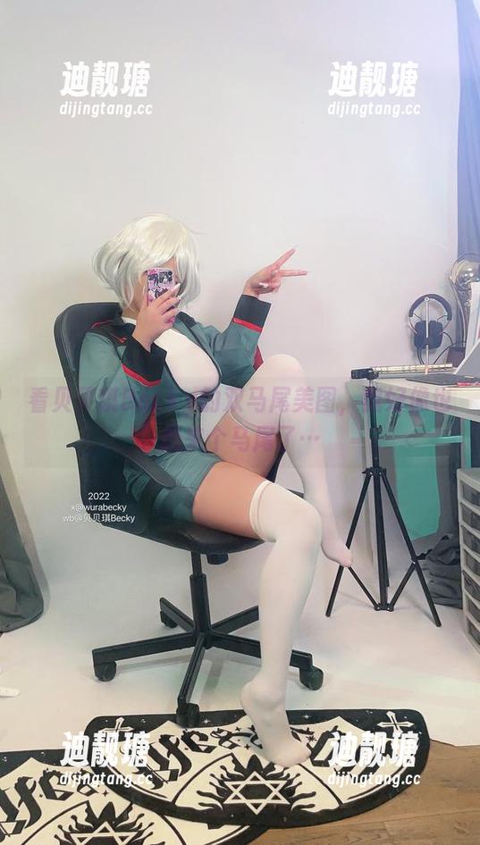 看贝贝琪Becky的双马尾美图，我好像也想来个马尾了…