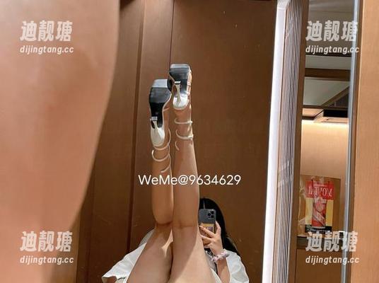 迷人的五姨太 微密圈 - 最新图册!迷人的五姨太的比基尼秀,阳光下的性感快乐每一寸都是重点!